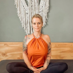 Dr Nadine Webering
