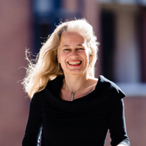 Speaker - Yella Cremer